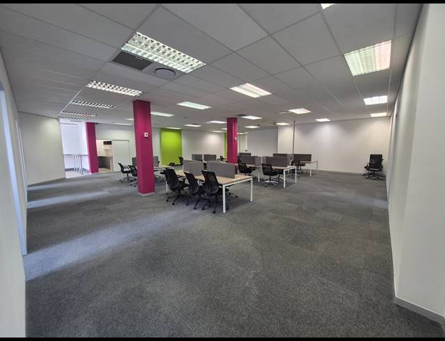 761M² OFFICE TO LET IN RIVONIA